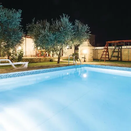 2 Bedroom Beautiful In