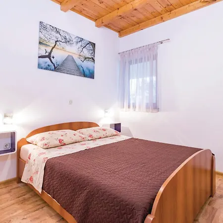 度假居 Two-bedroom In Rebici